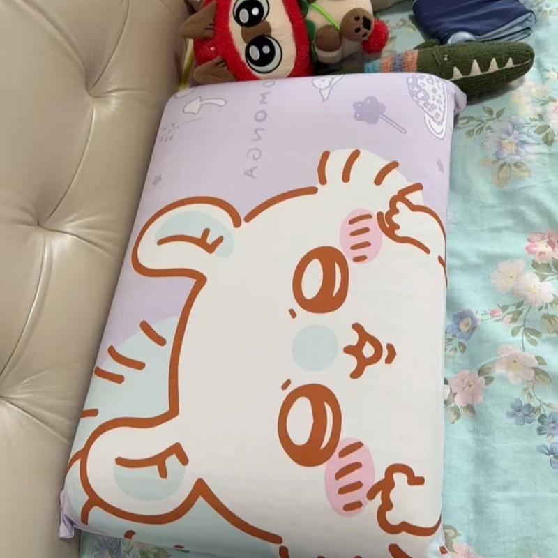 Genuine Licensed by Chiikawa - - Silk Pillowcase ulasan dan harga