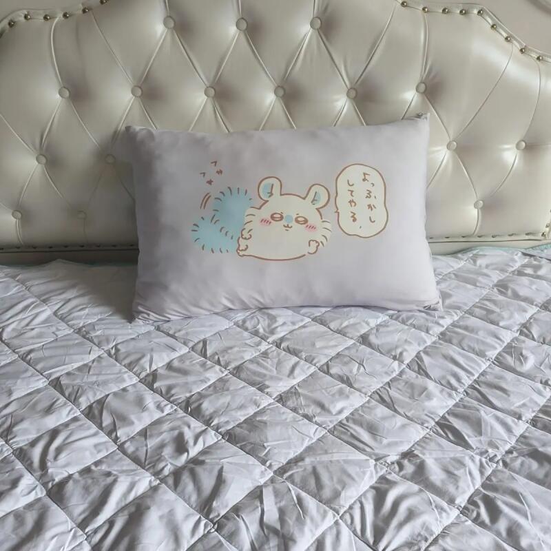 Genuine Licensed by Chiikawa - - Silk Pillowcase ulasan dan harga
